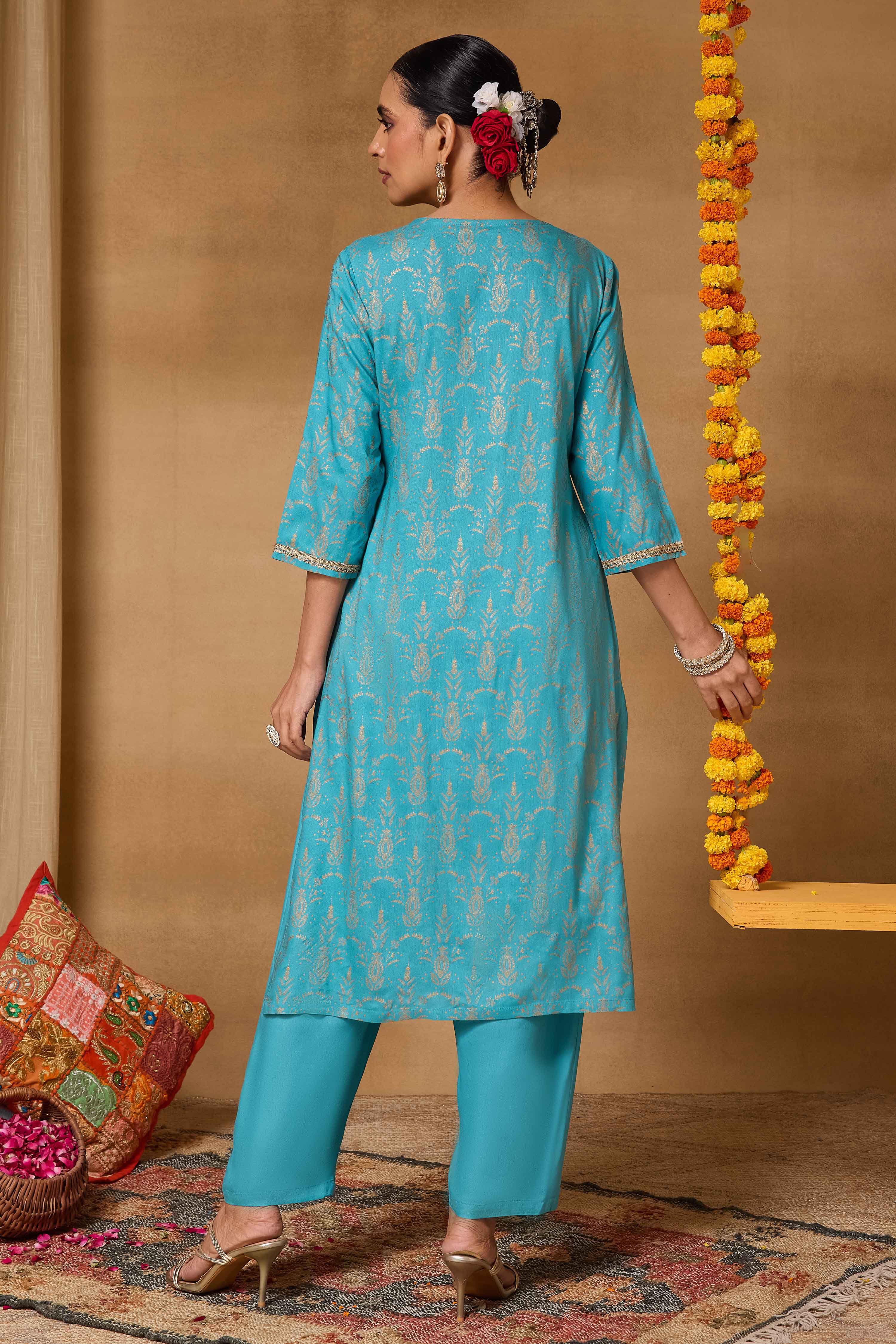 Red Viscose Rayon Straight Printed Suit Set image number 5