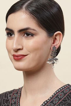 Oxidised Alloy Earrings image number 3