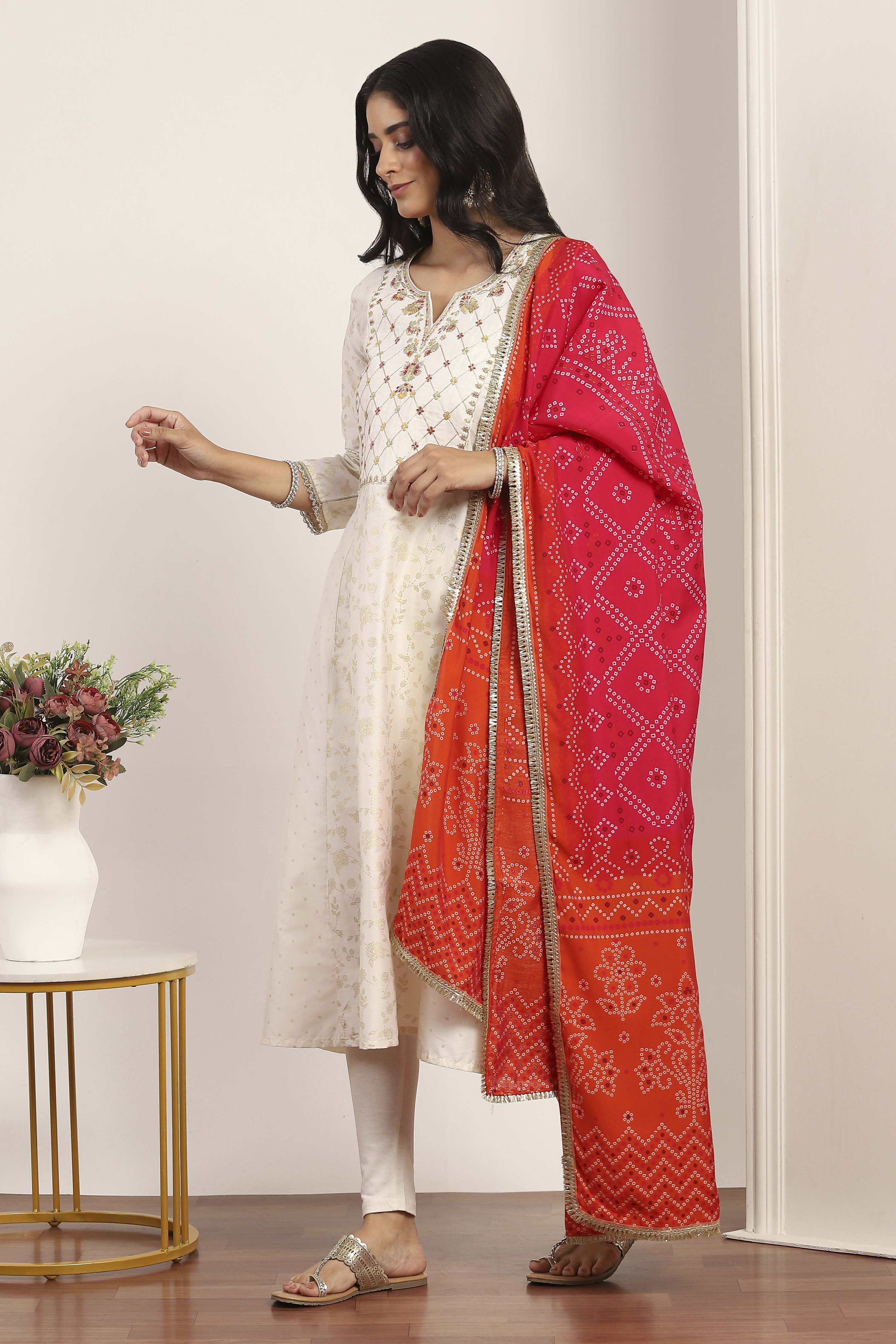 White Viscose Polyester Cotton Lehenga Sets image number 3