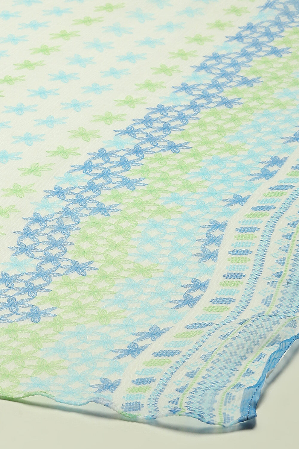 White Cambric Floral Printed Straight Kurta Set image number 3