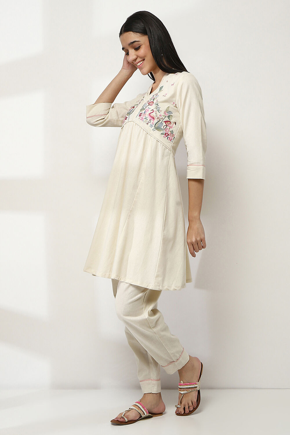 Ivory Cotton Gathered Kurta Set image number 3
