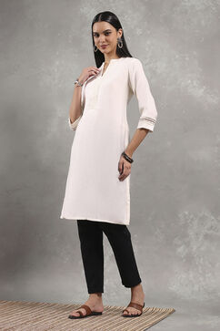 Off White Viscose Blend Solid Straight Kurta image number 1