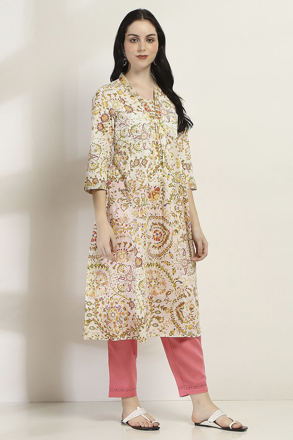 Yellow Cotton Printed Kalidar Kurta image number 4