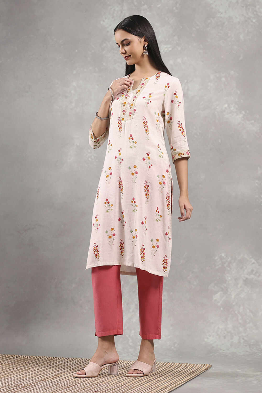 Off-White Printed Straight Kurta image number 2