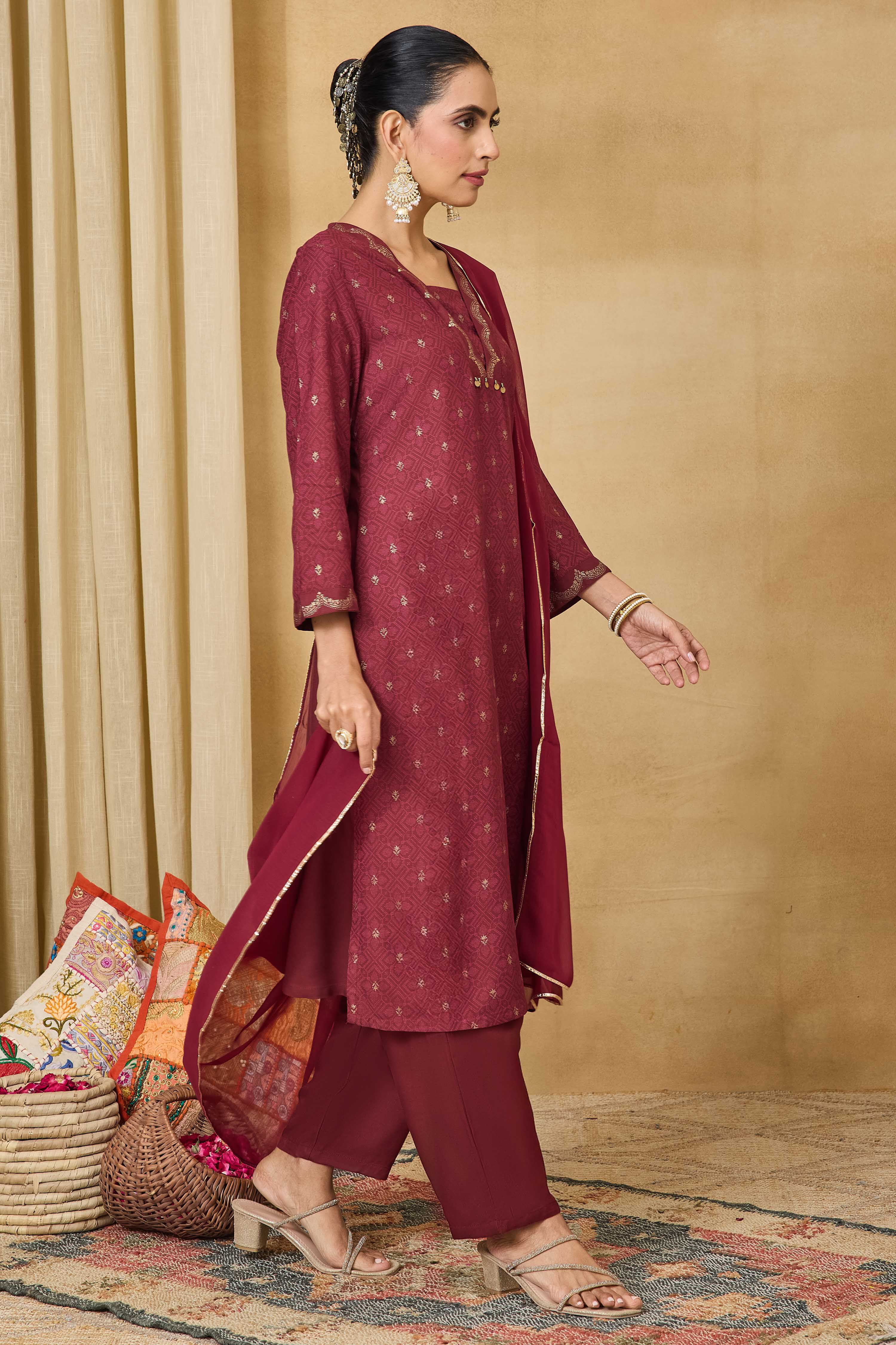Blue Viscose Rayon Straight Printed Suit Set image number 4