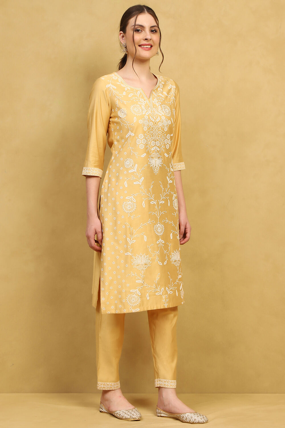 Lavender Viscose Blend Printed Straight Kurta Pants Set image number 5