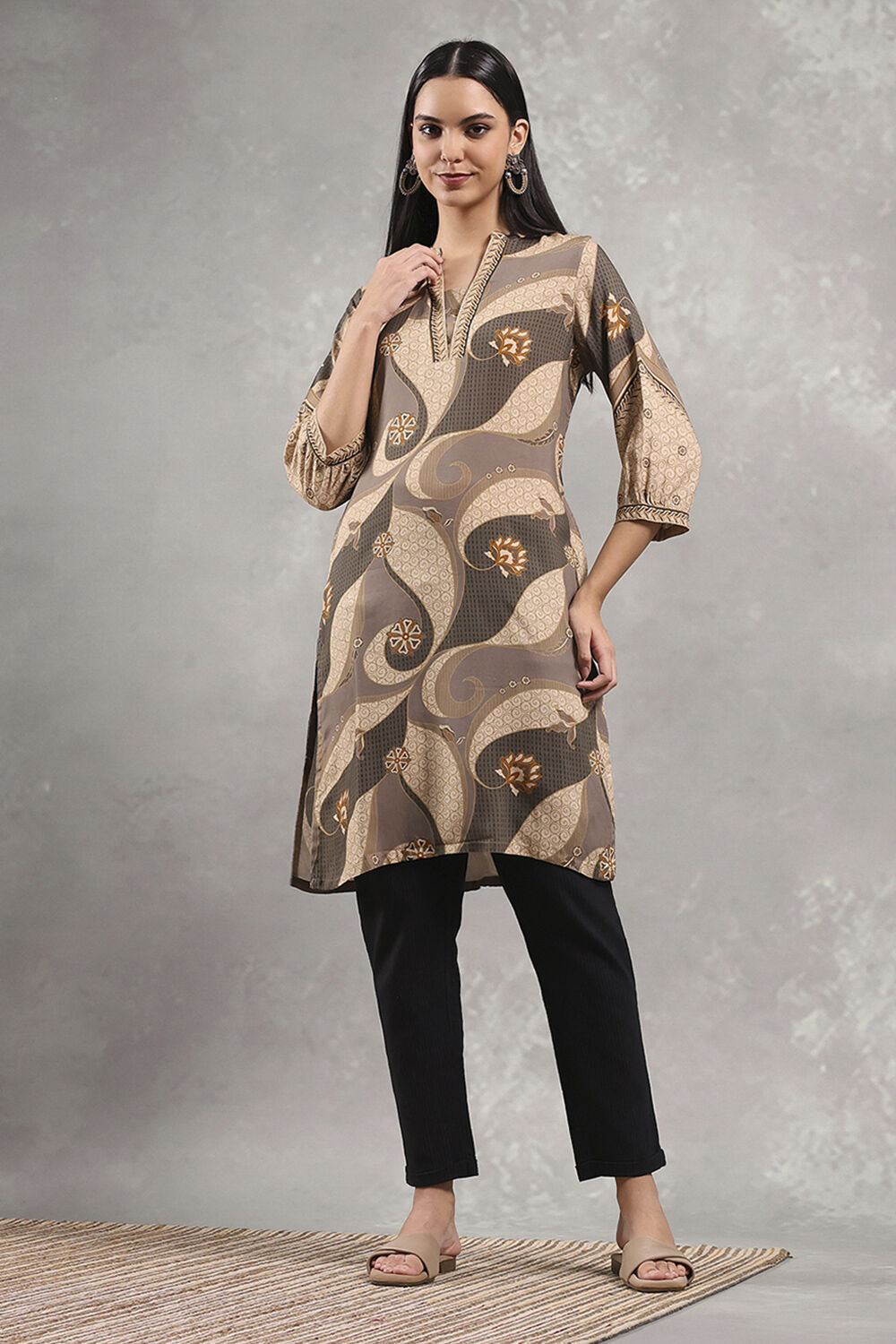 Green and Yellow Printed Straight Kurta image number 5