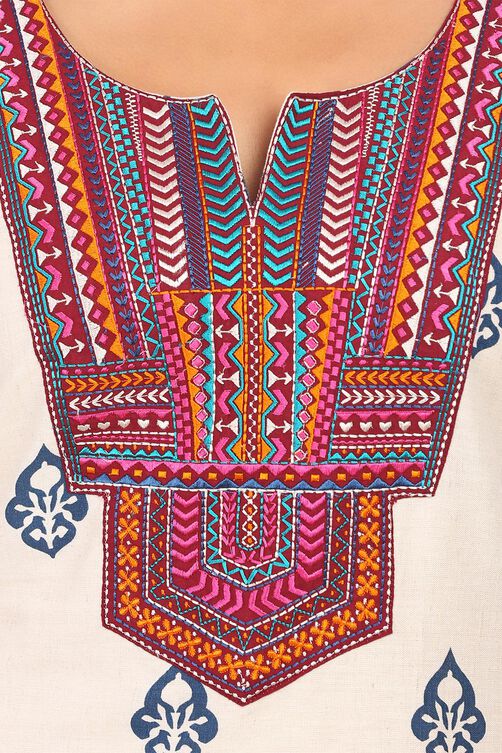 Beige Cotton Straight Kurta image number 4