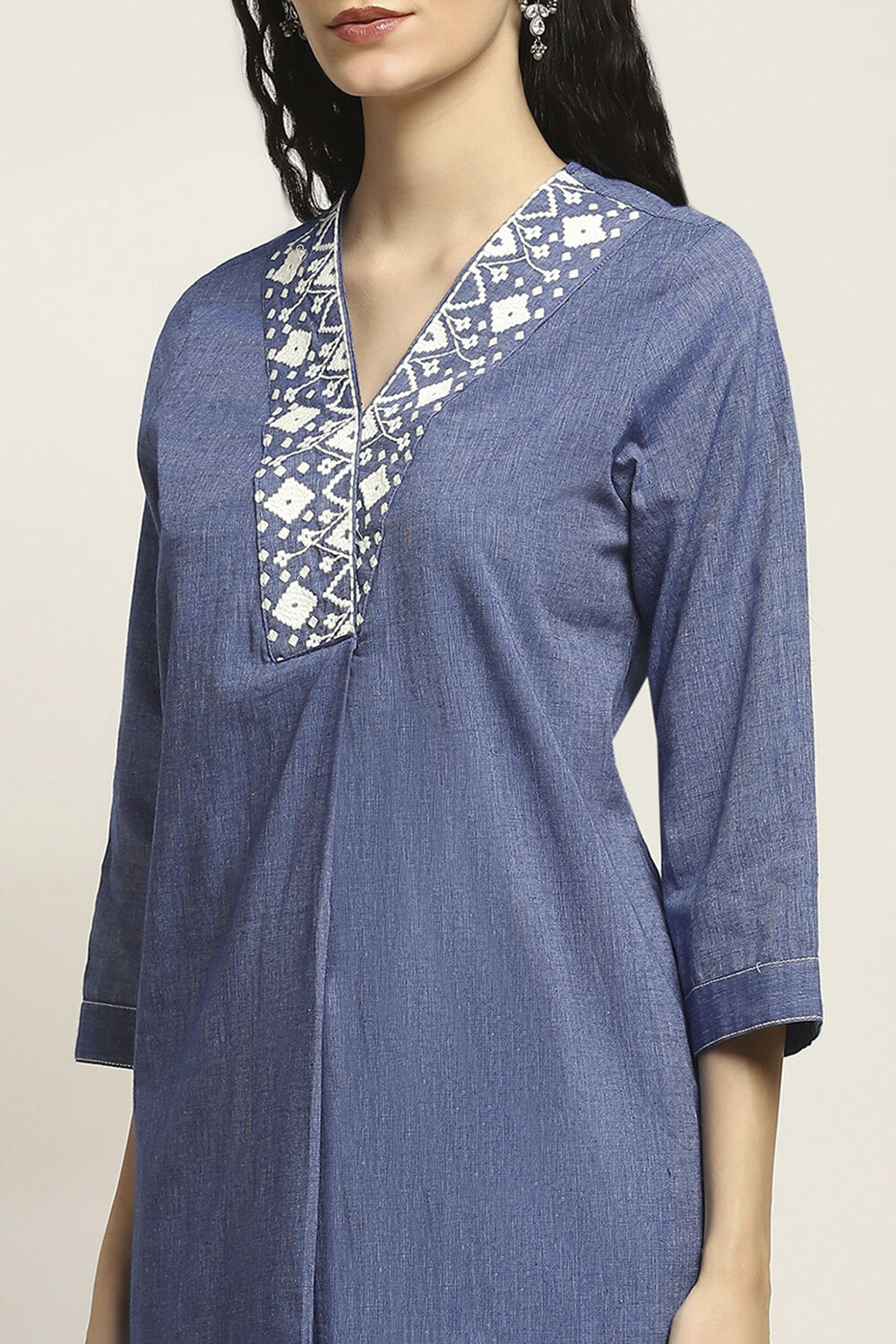 Blue Cotton Solid Straight Kurta image number 1