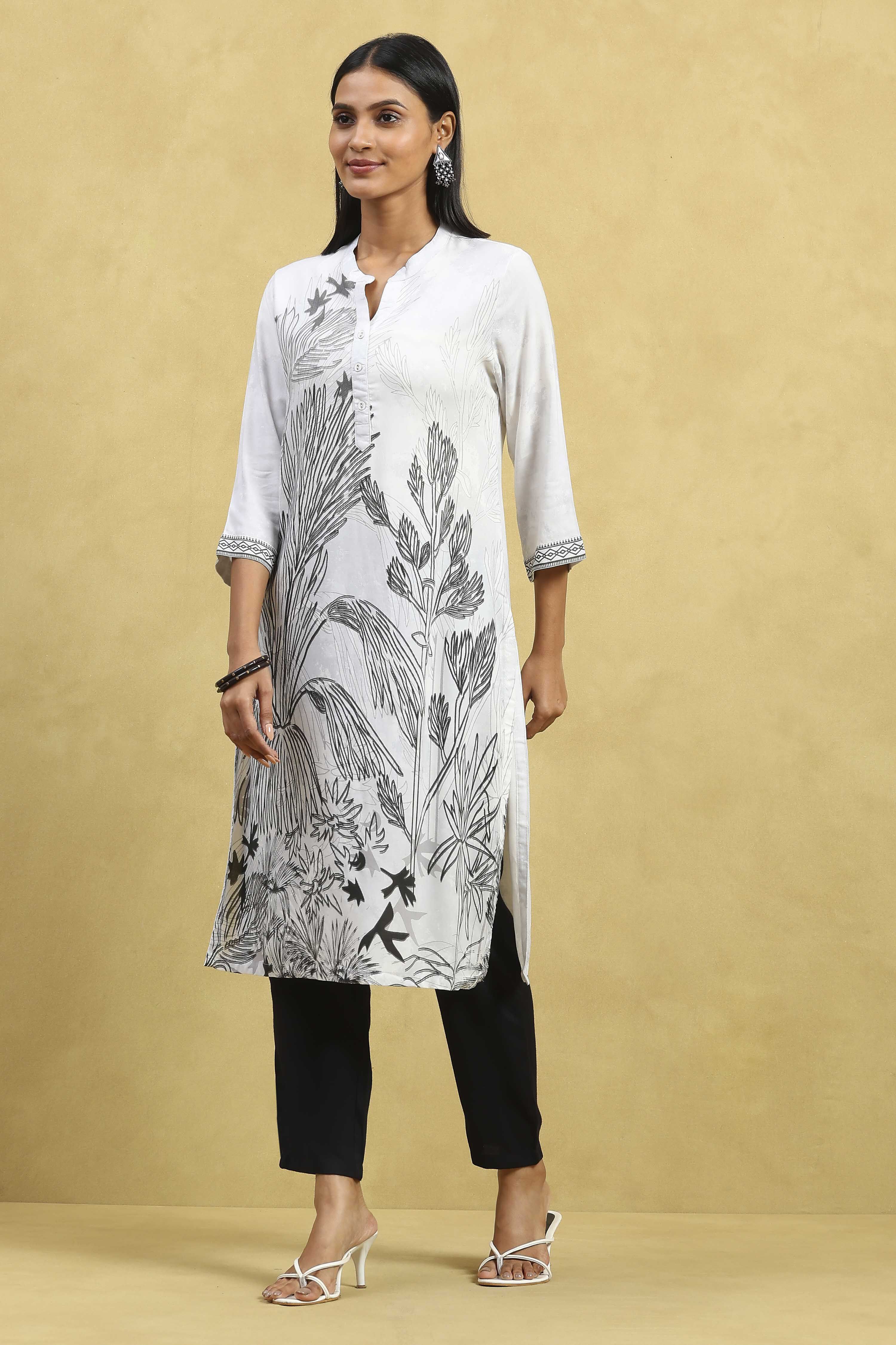 Off White Viscose Rayon Printed Straight Kurta image number 2