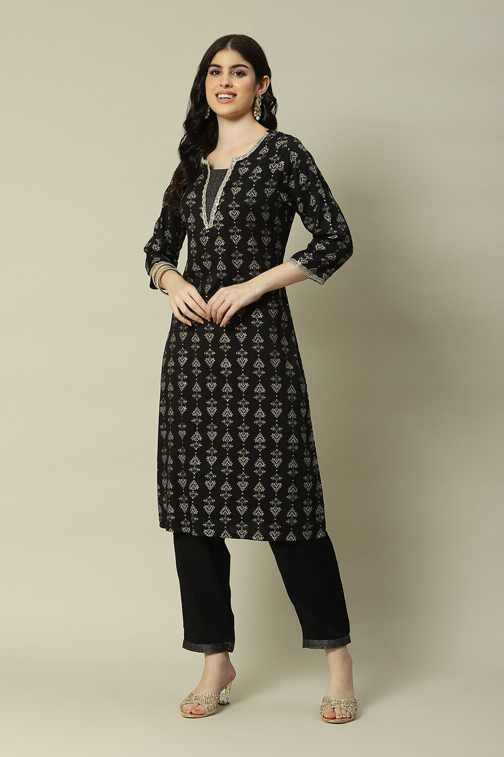 Black Cotton Blend Straight Printed Kurta Palazzo Suit Set image number 3