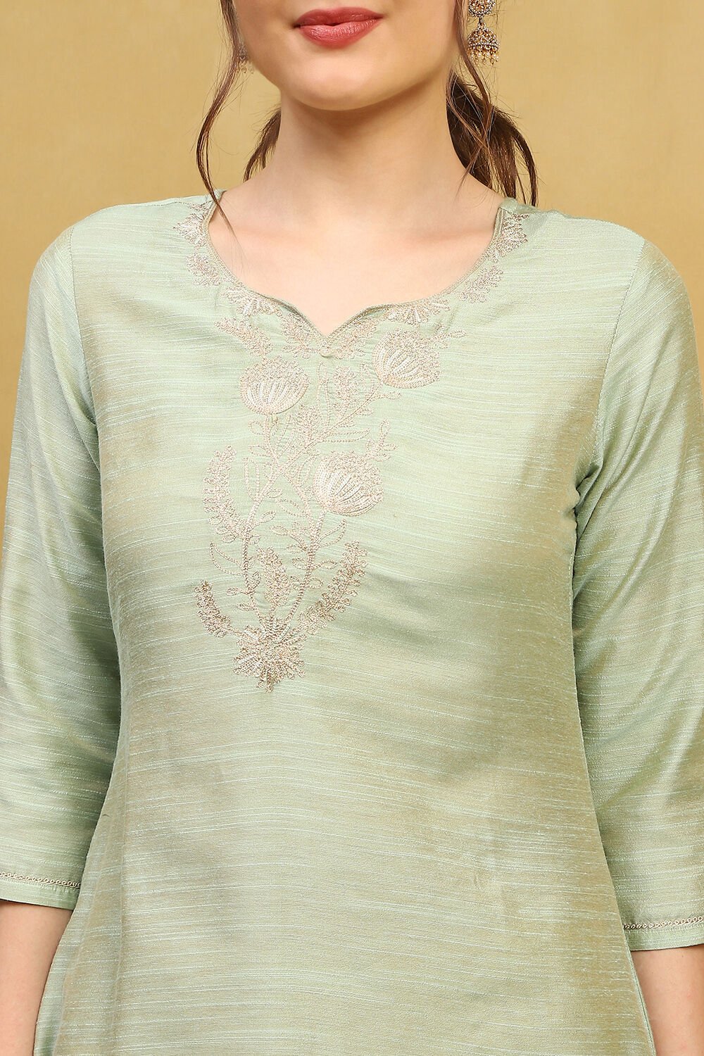 Green Viscose Blend Embroidered Straight Suit Set image number 1