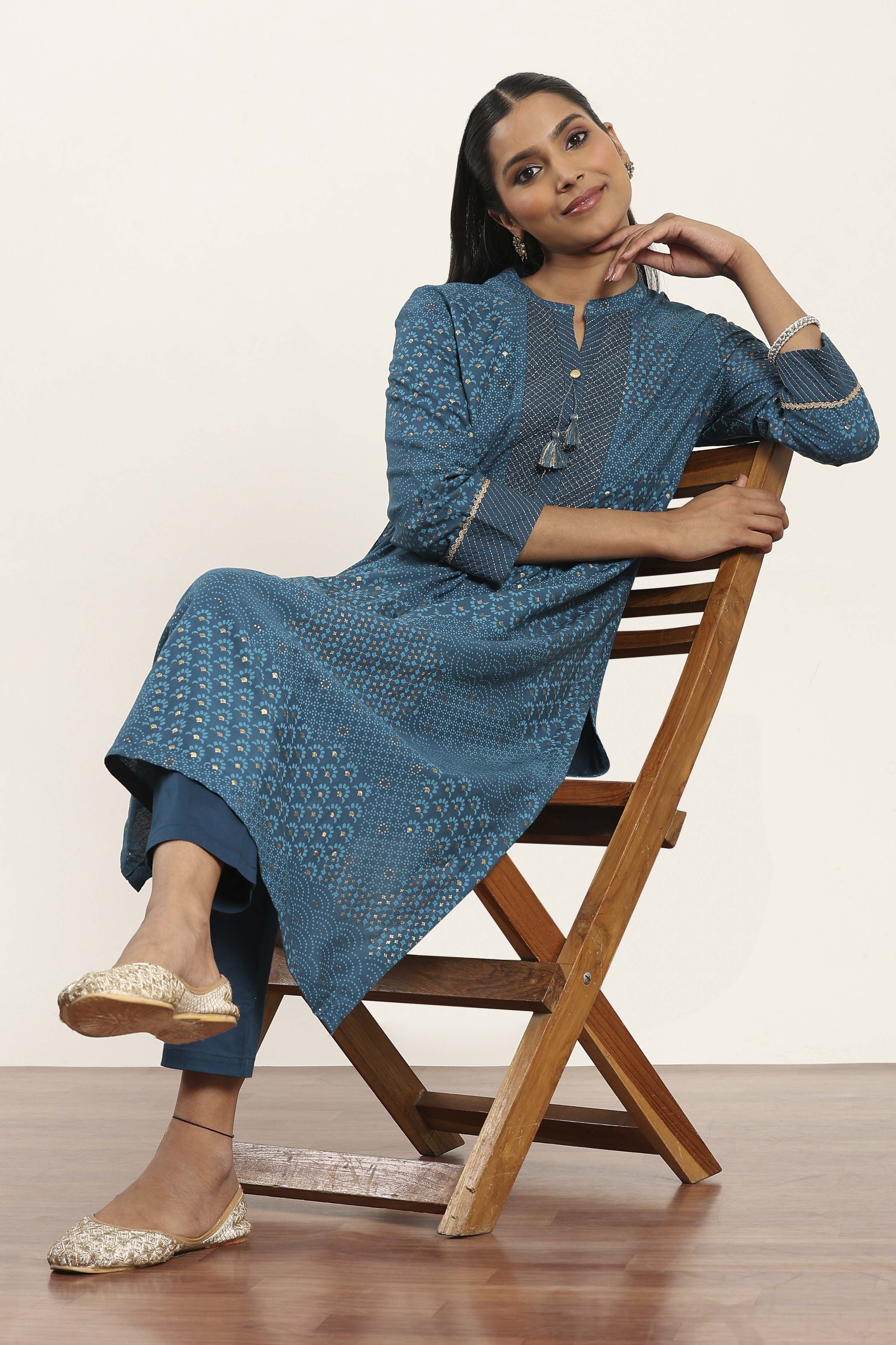 Teal Blue Viscose Rayon Straight Kurta Pants Set image number 0