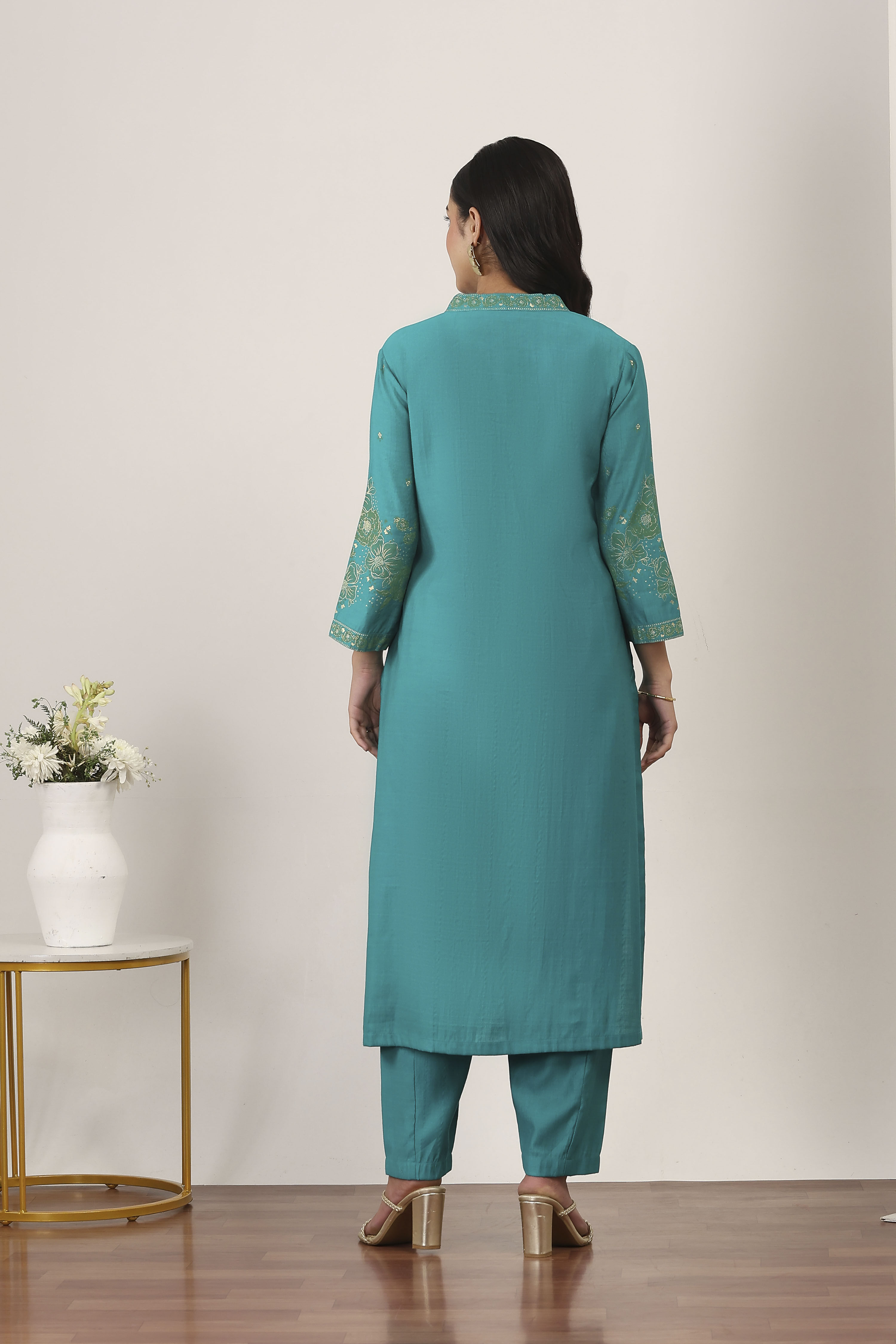 Green Viscose Polyester Straight Suit Sets image number 4