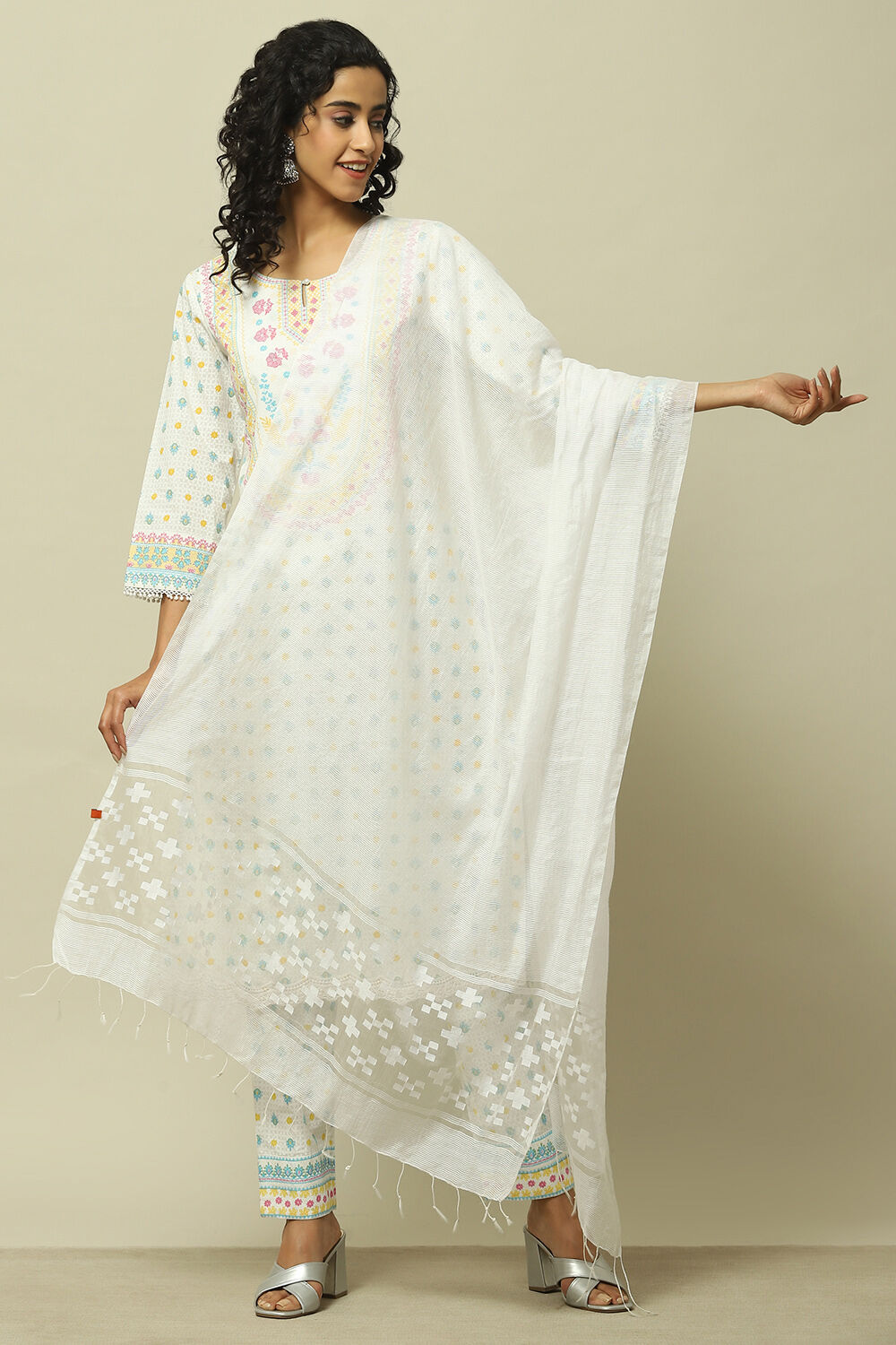 White Poly Georgette Geometric Printed Dupatta image number 0