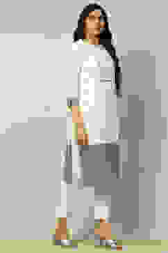 White Cotton Floral Yard dyed Straight Kurta image number 4