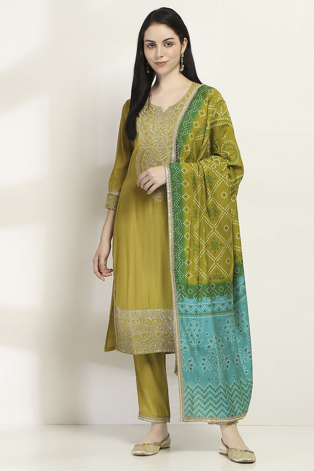 Lime Viscose Blend Straight Set image number 6