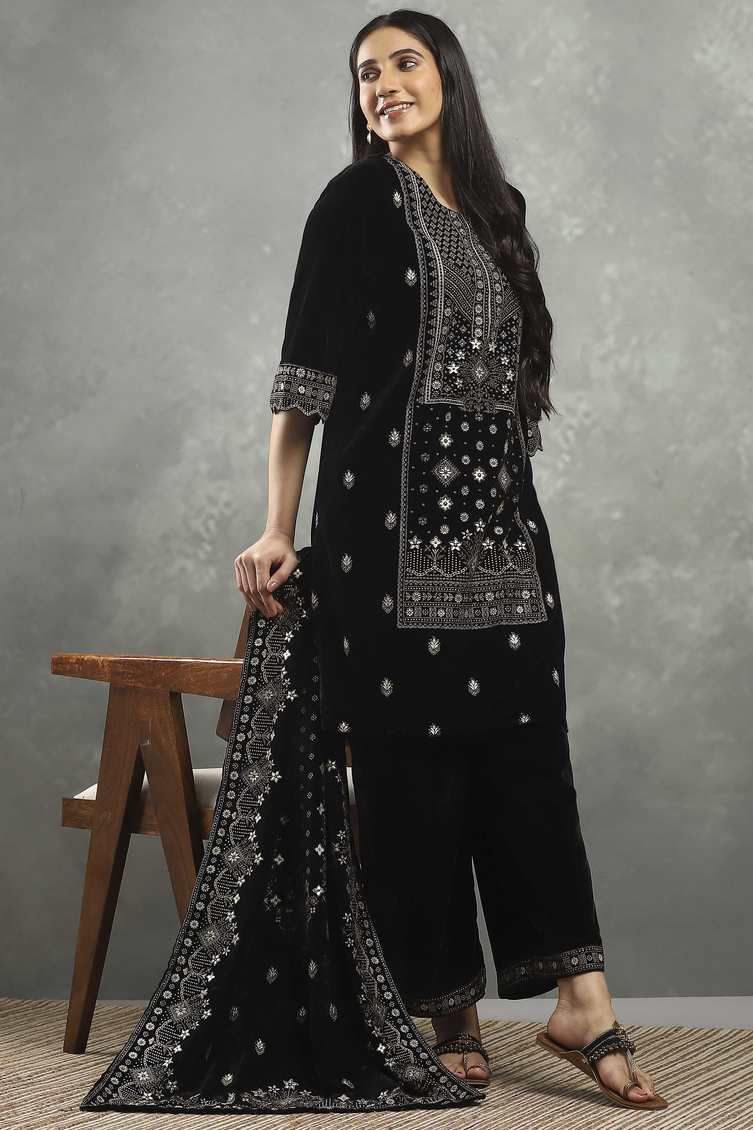 Black Polyester Printed Straight Suit Set image number 0