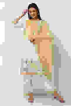 Off-White Printed Straight Suit Set image number 6