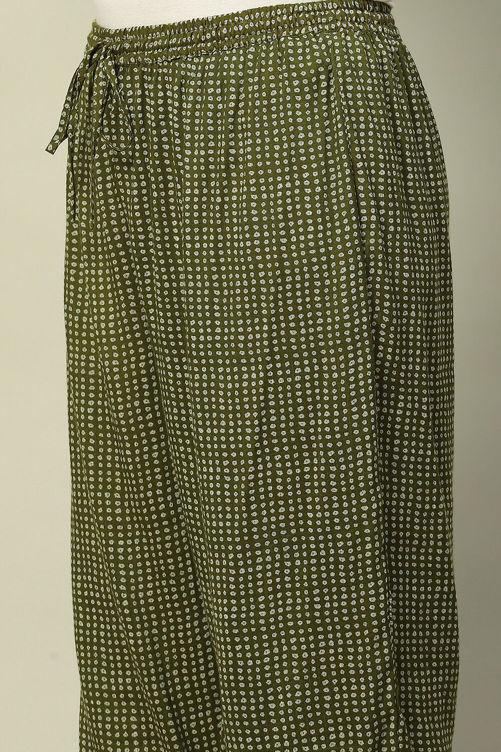 Olive Green Viscose Printed Pleated Straight Suit Set image number 2