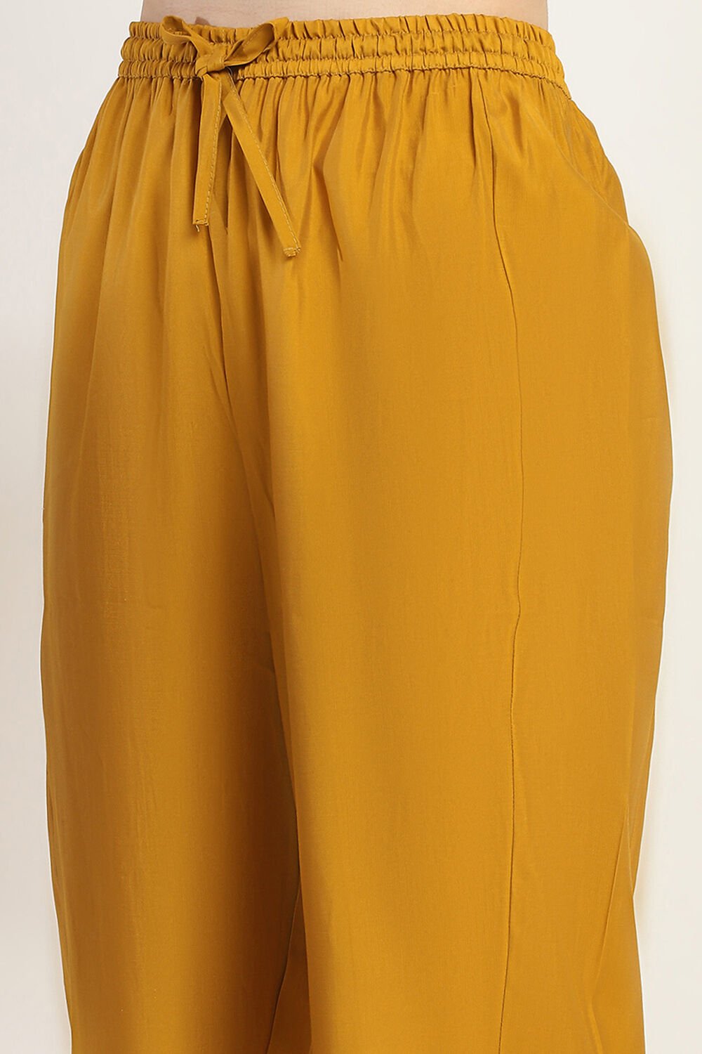 Yellow Cotton Blend Straight Suit Set image number 2