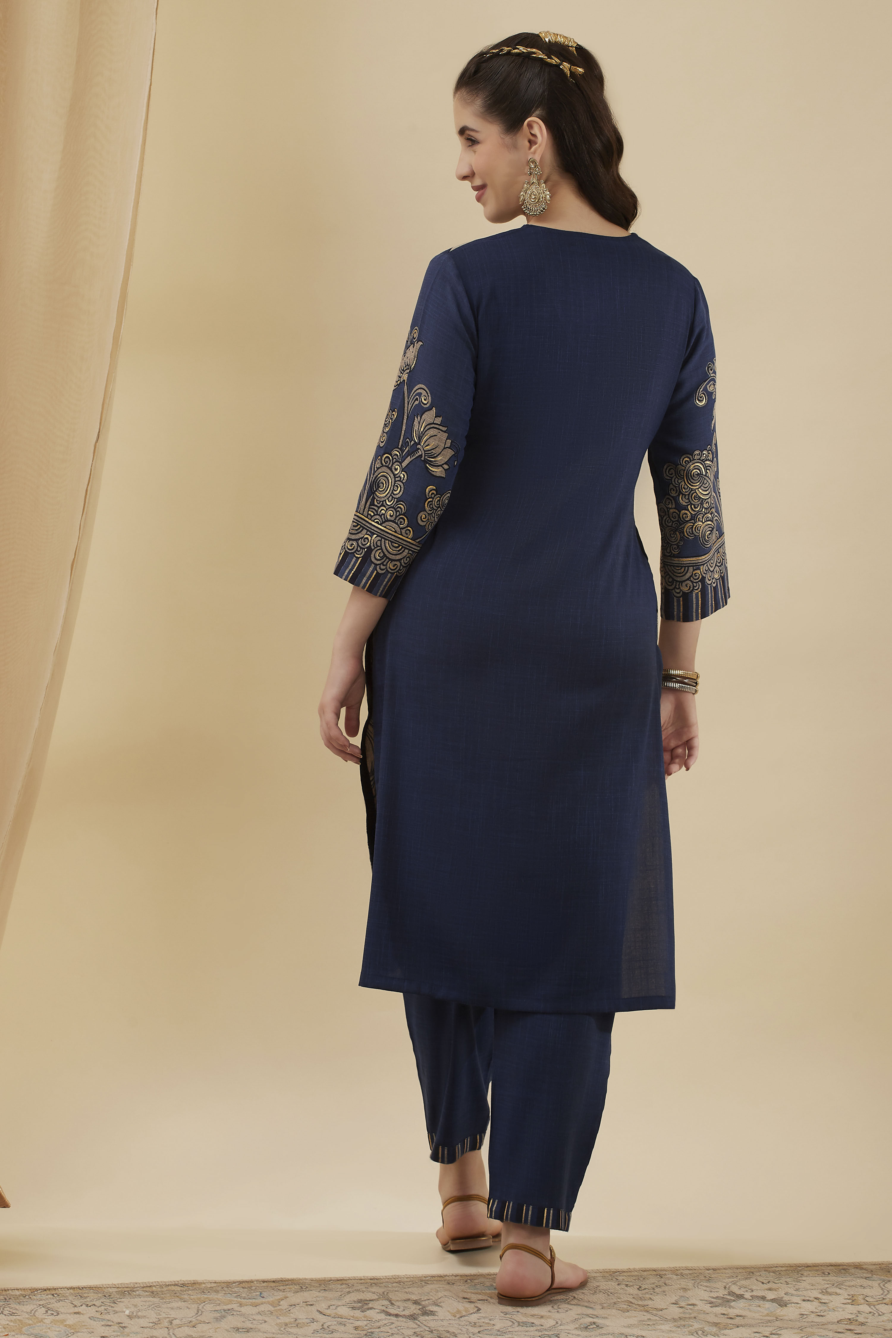 Blue Viscose Blend Straight Printed  image number 5