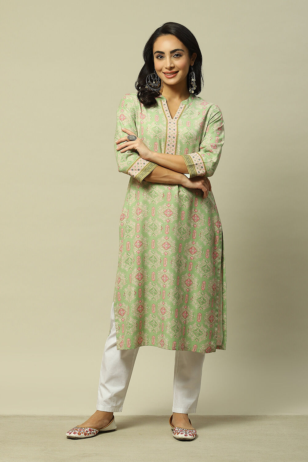 Green LIVA Straight Printed Kurta image number 0