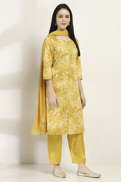 Yellow Cotton Floral Straight Suit Set image number 5
