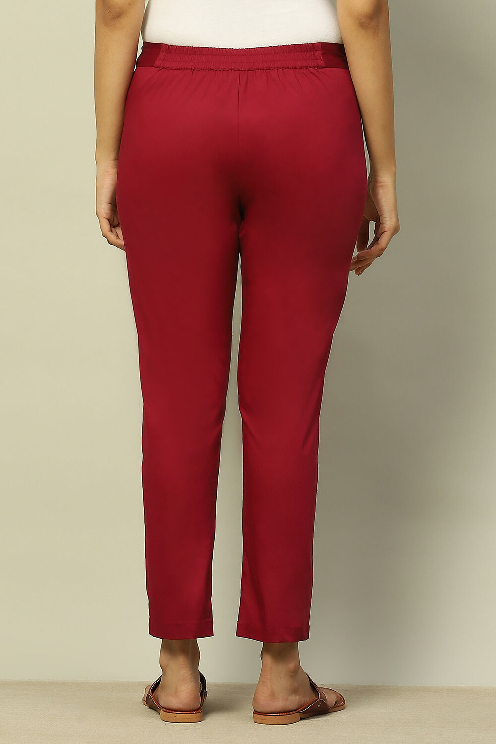 Nephrite Green Cotton Blend Solid Patyala image number 5