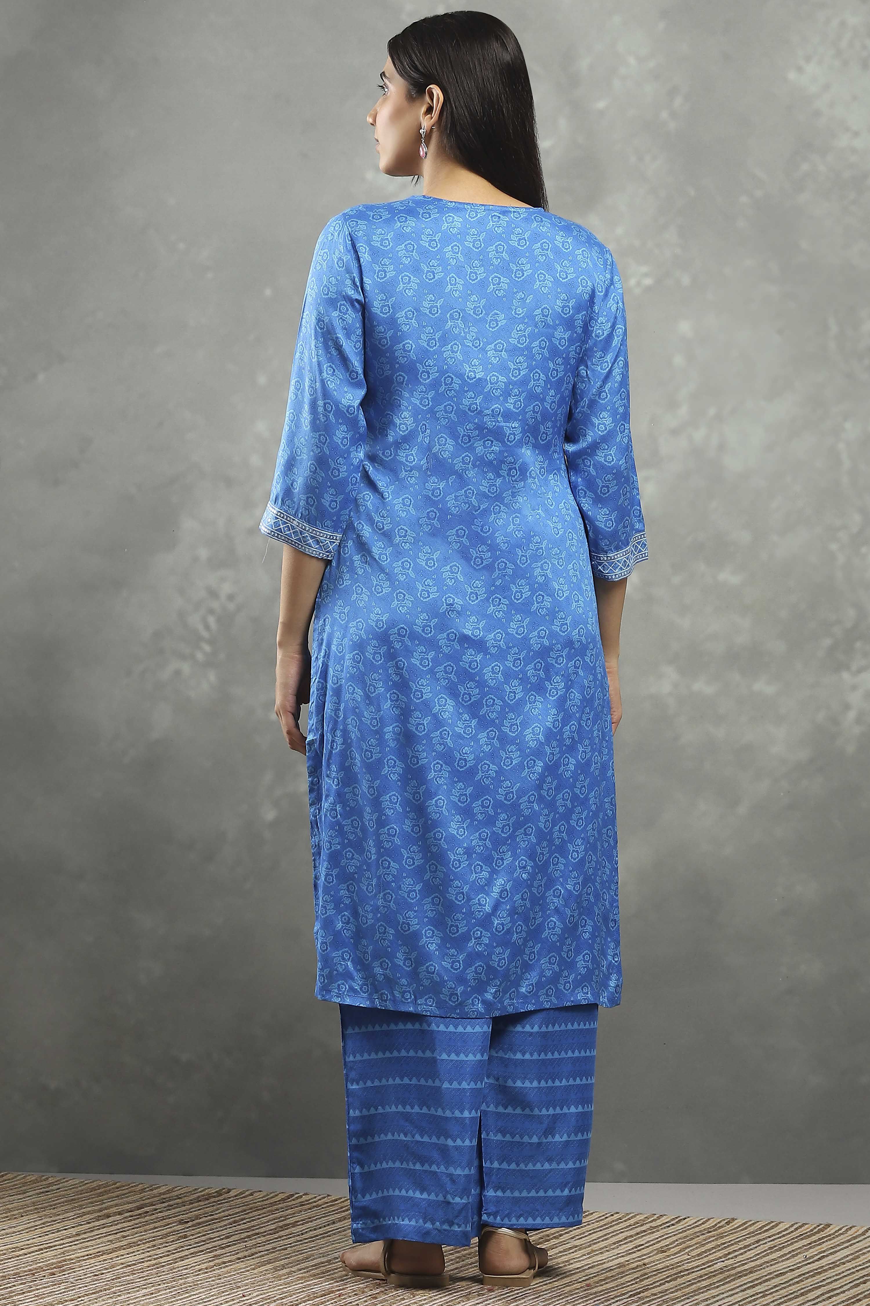 Blue Viscose Straight Kurta Pants Set image number 4