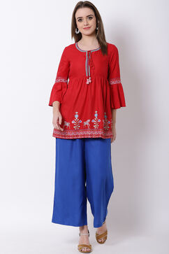 Red Viscose Indie Top image number 4