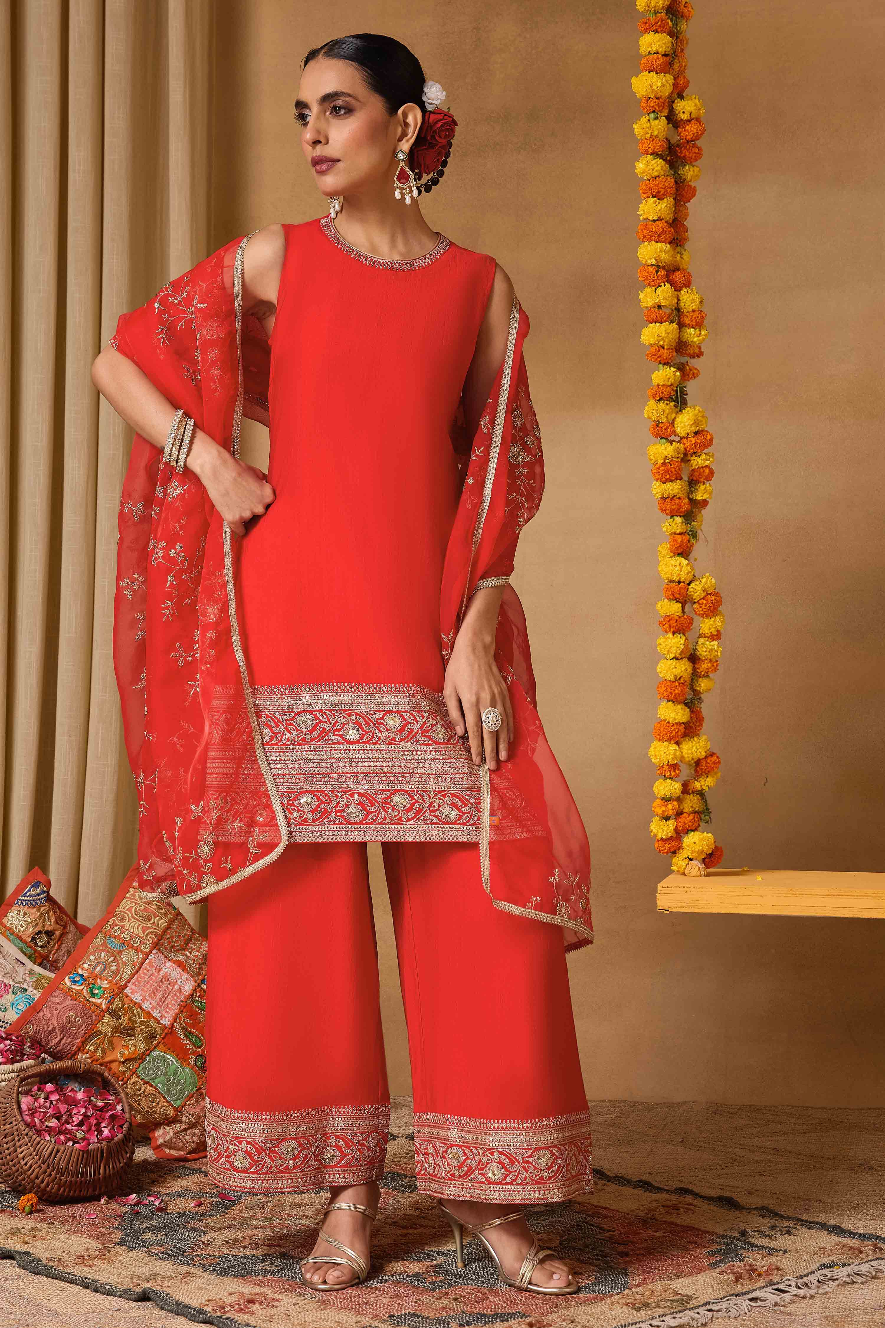Red Viscose Blend Straight Solid Suit Set image number 9