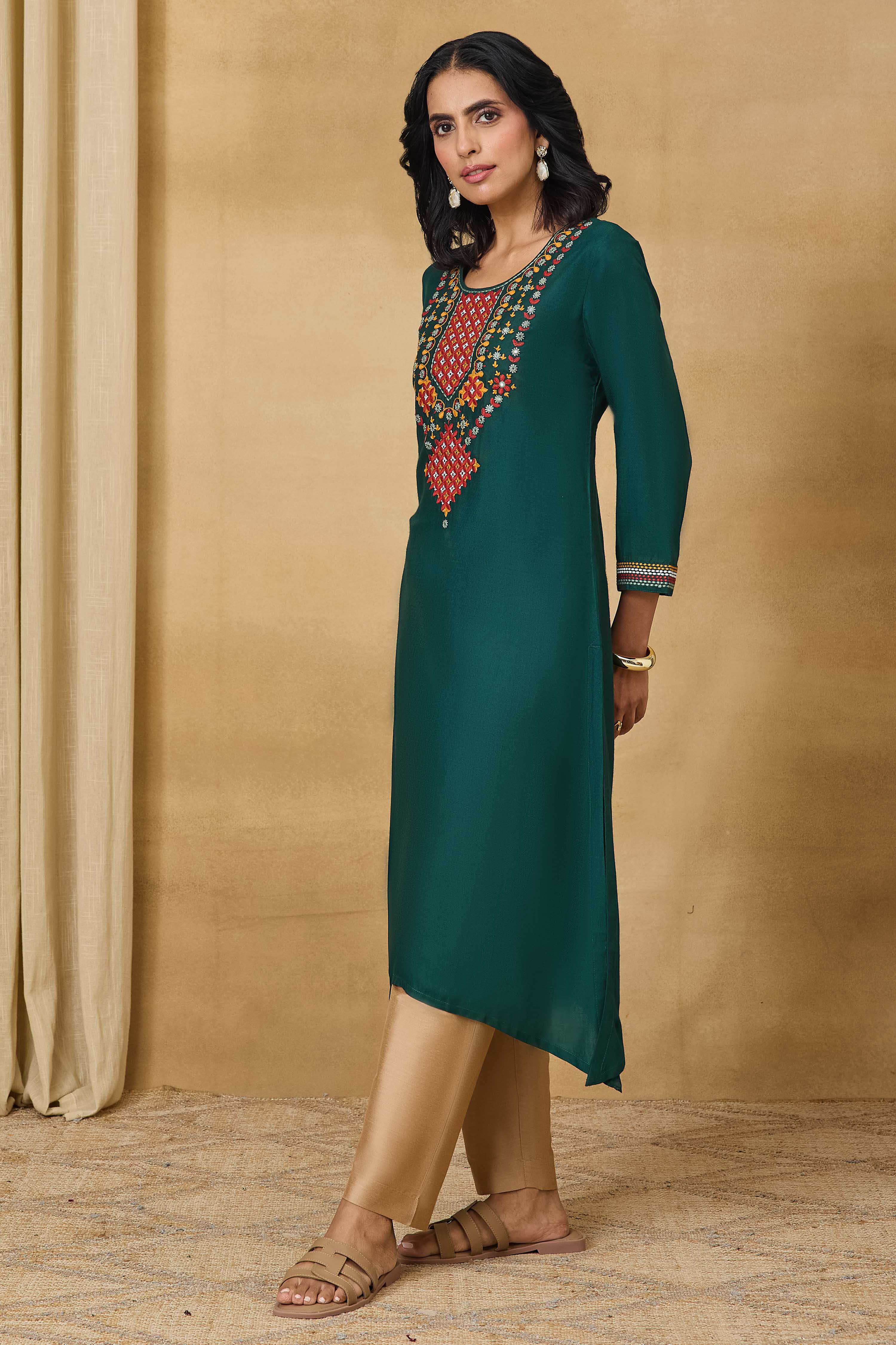 Yellow Viscose Rayon Straight Solid Kurta image number 3