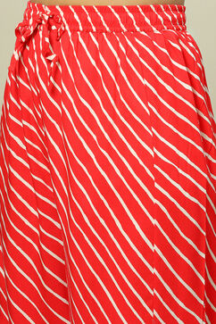 Red LIVA Woven Straight Kurta Suit Set image number 2