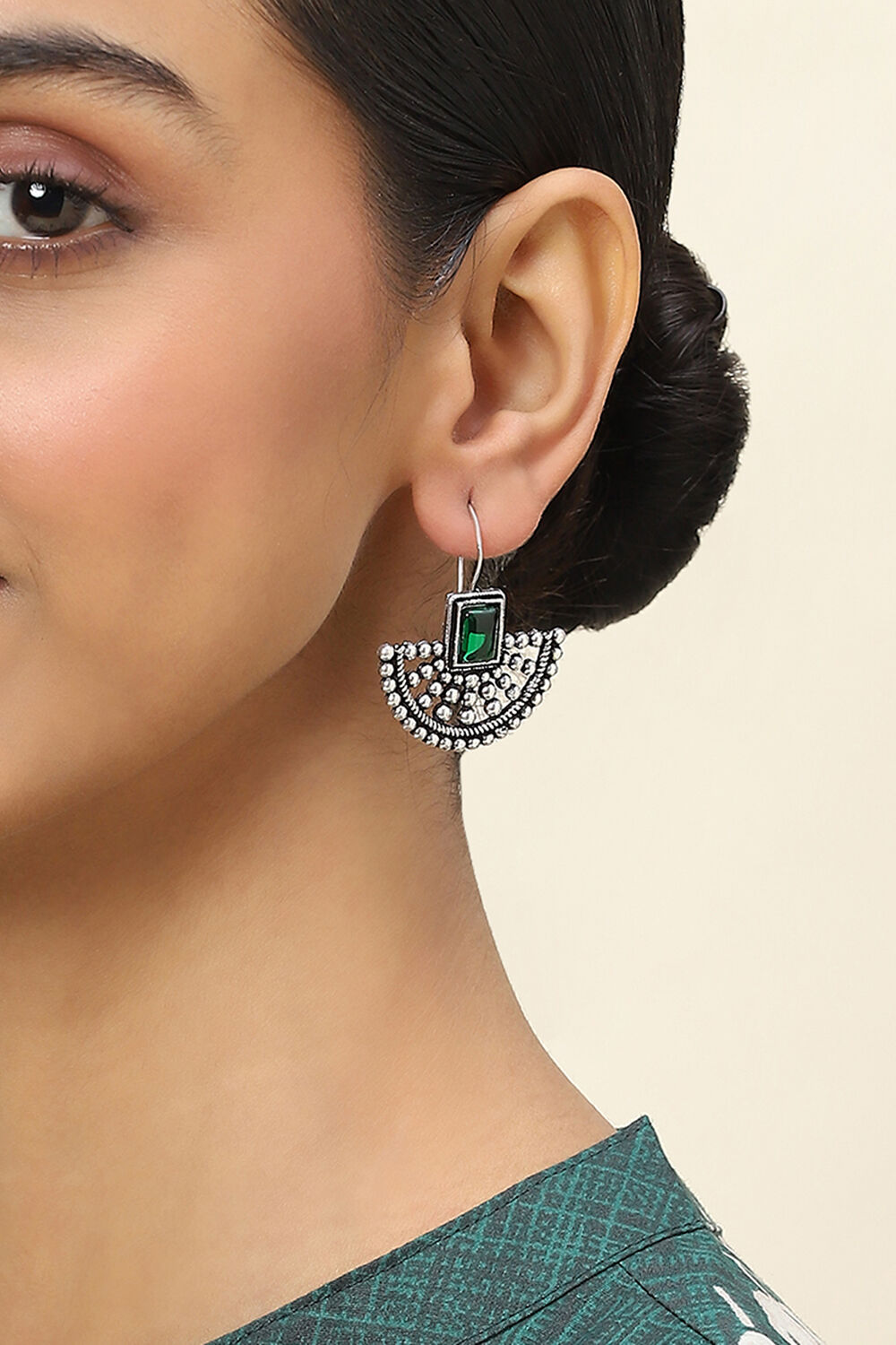 Green Alloy Drop & Danglers image number 1