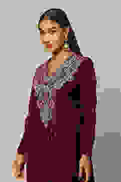 Wine Poly Velvet Straight Solid Kurta Palazzo Suit Set image number 7