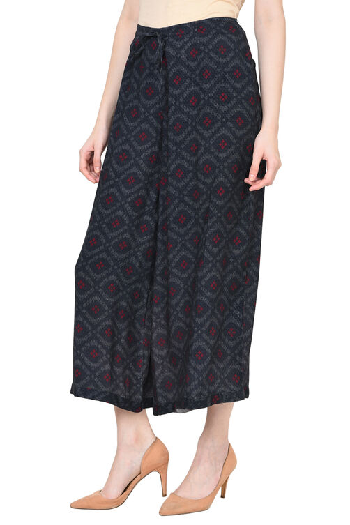 Black Modal Palazzo image number 3