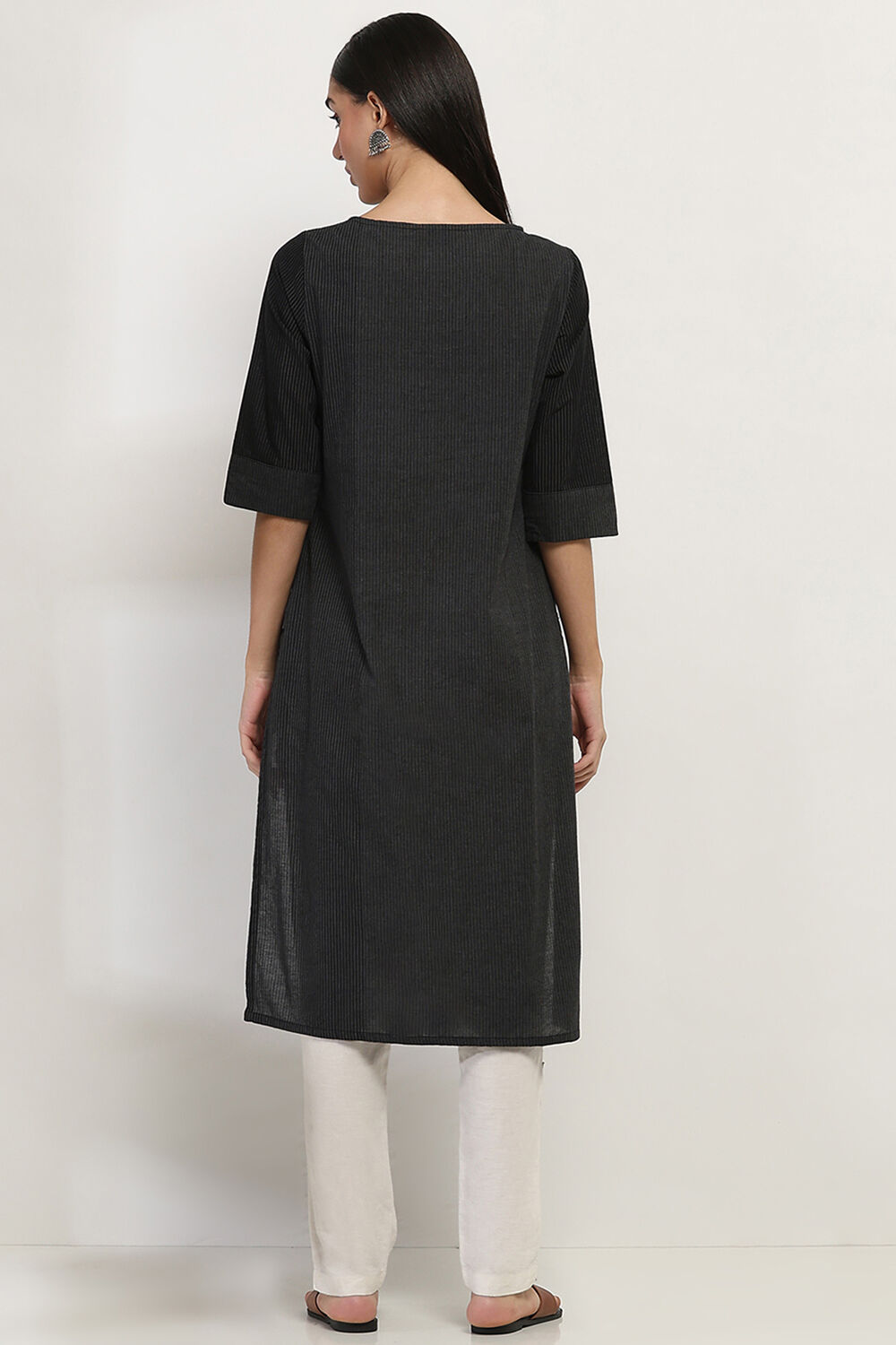 Lime Green Cotton Pleated Straight Kurta image number 3