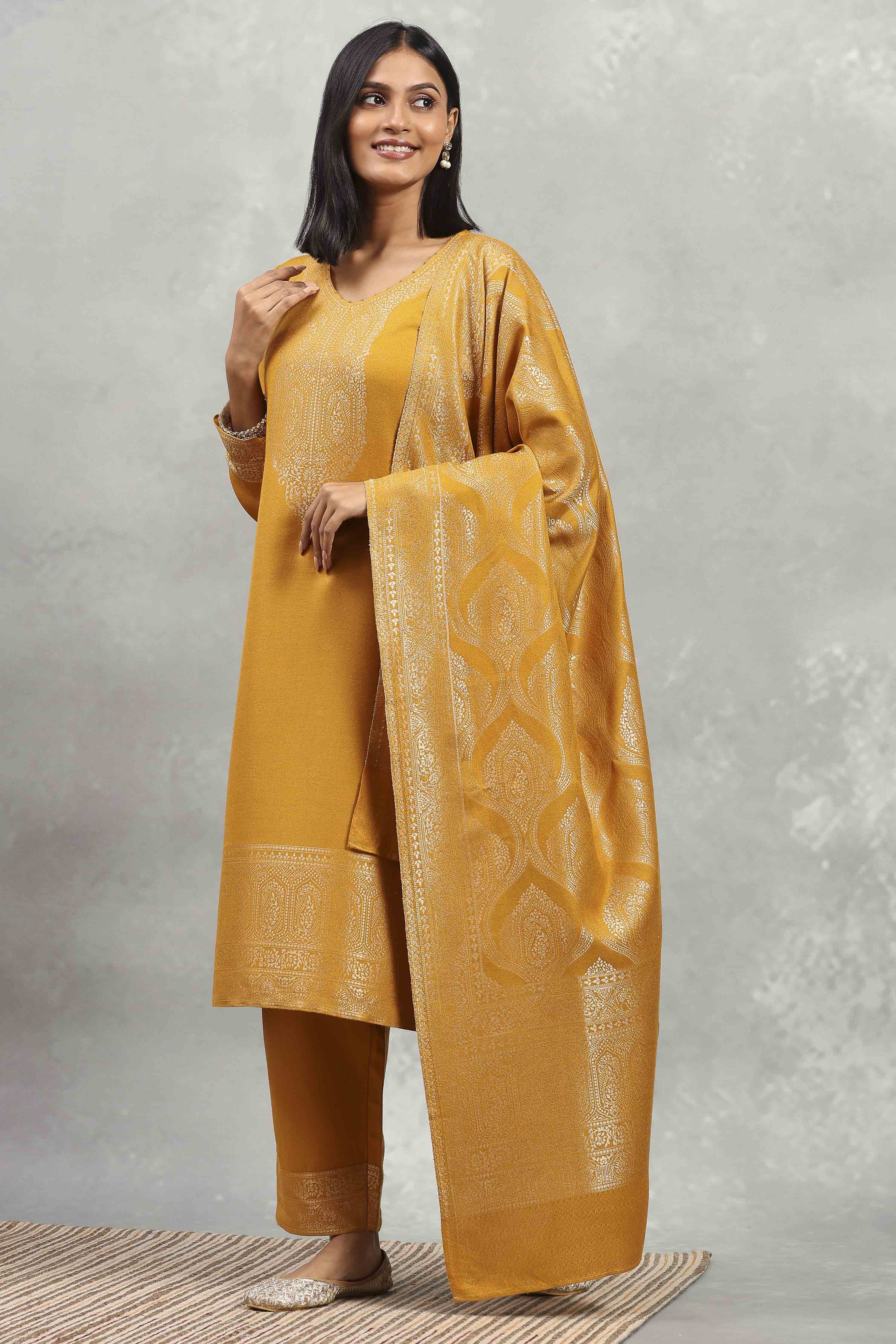 Yellow Polyester Yarndyed Straight Suit Set image number 3
