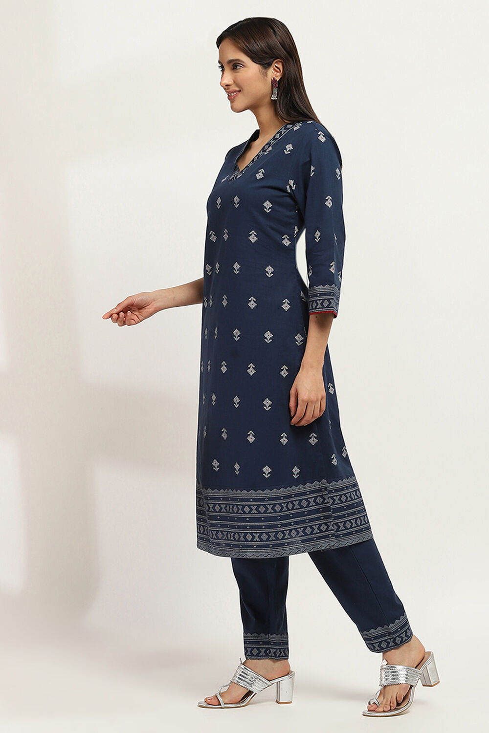 Navy Blue Cotton Printed Straight Kurta Set image number 3