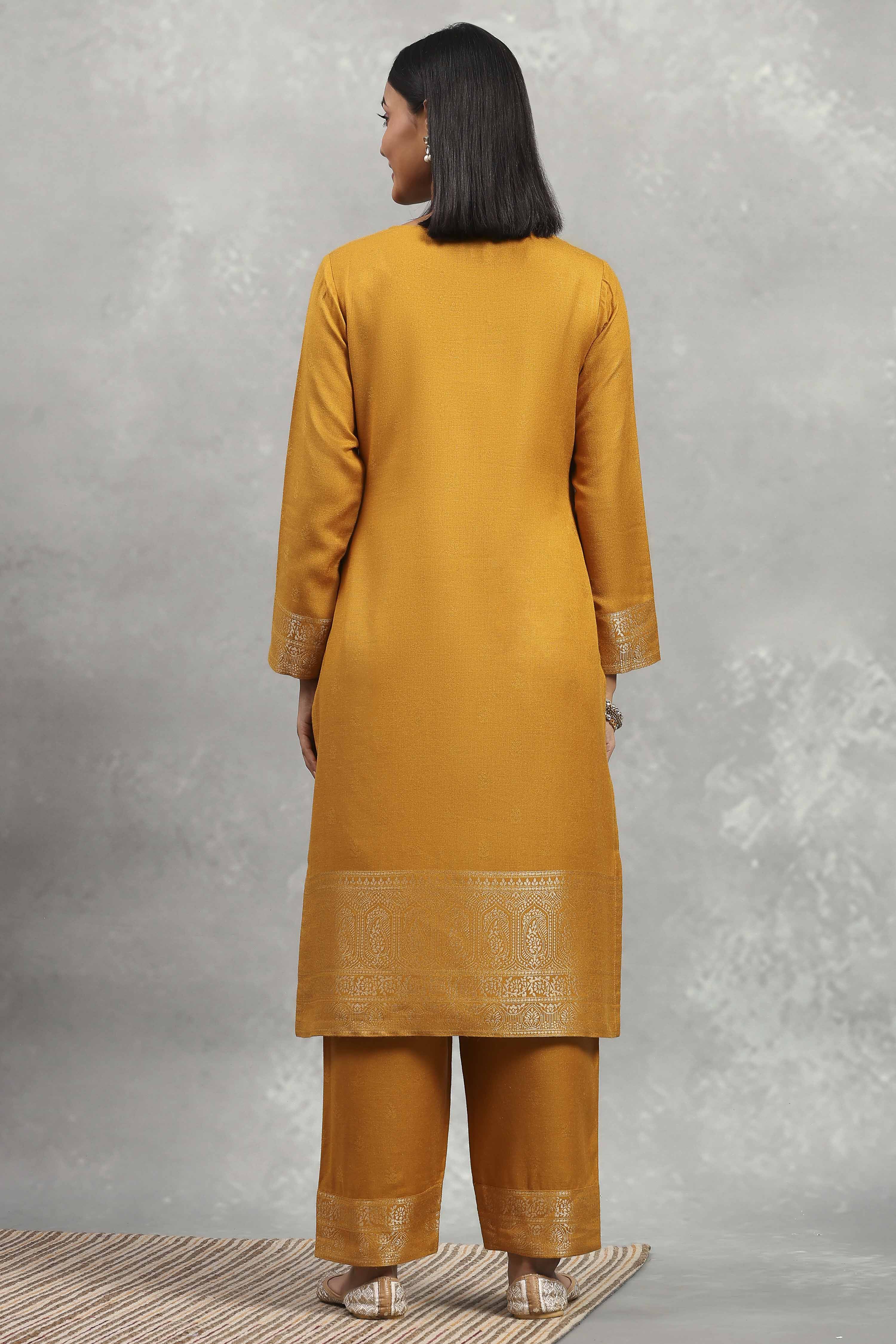 Yellow Polyester Yarndyed Straight Suit Set image number 4