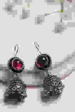 Maroon Alloy Studs image number 0