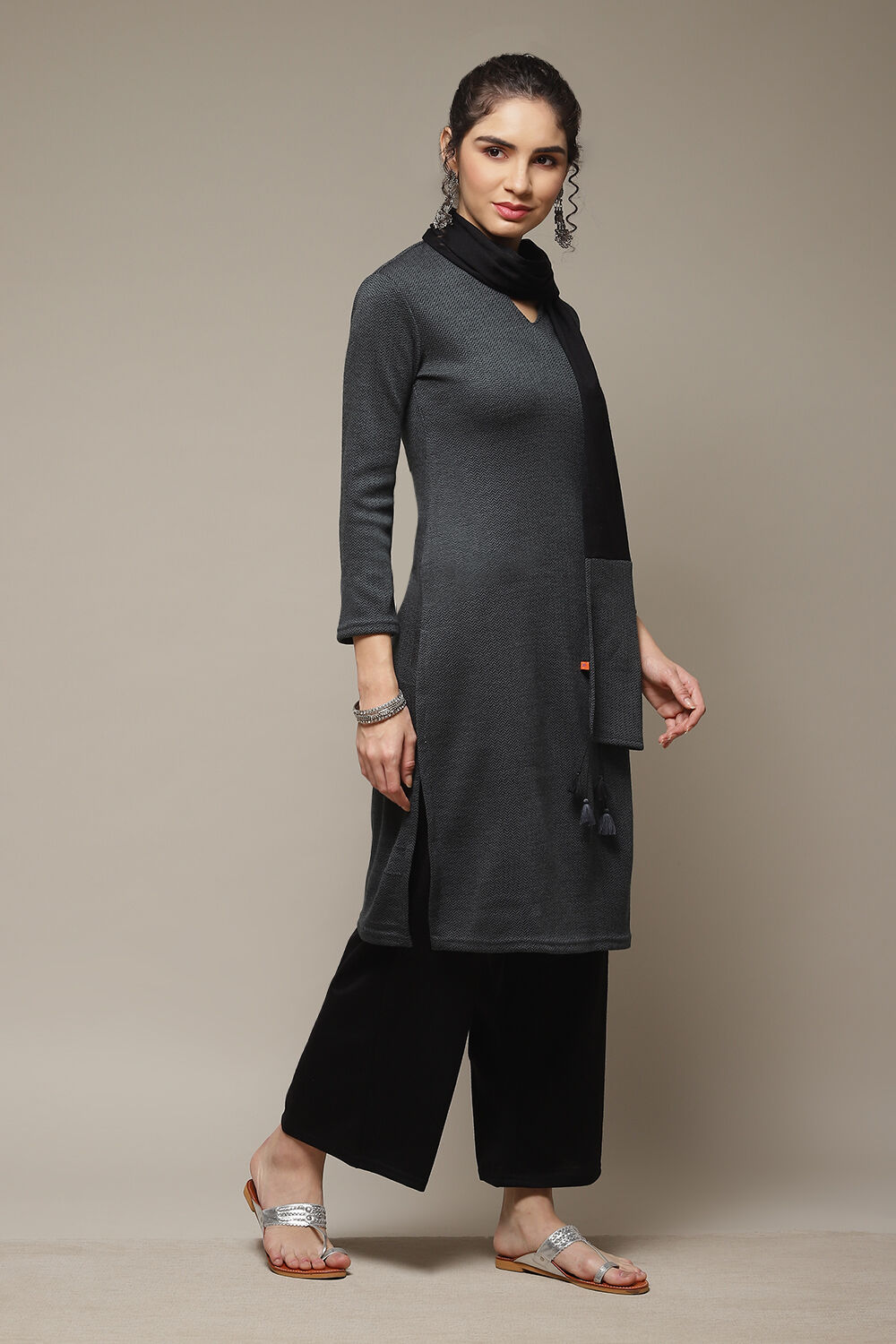 Grey Acrylic Straight Suit Set image number 6