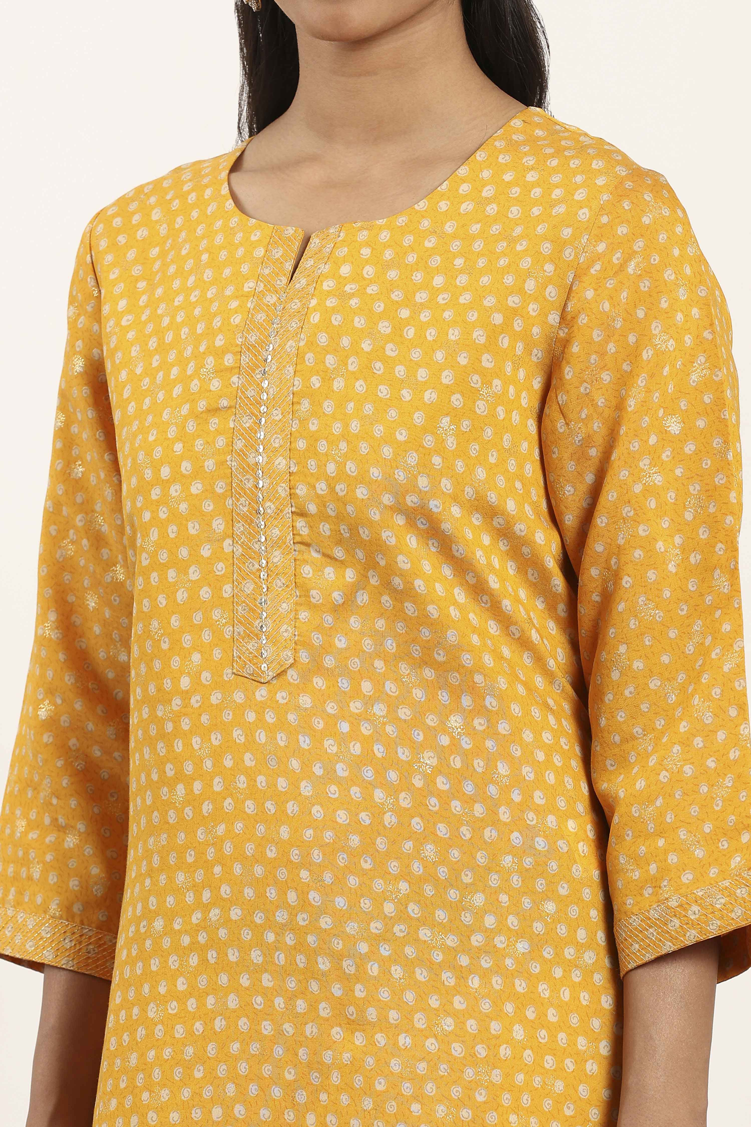 Yellow Viscose Rayon Straight Kurta Pants Set image number 1