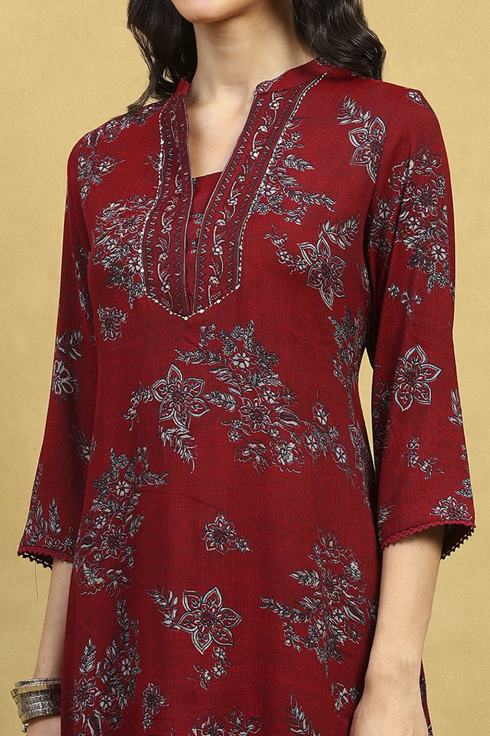 Green-Maroon Viscose Blend Printed Straight Kurta Pants Set image number 1