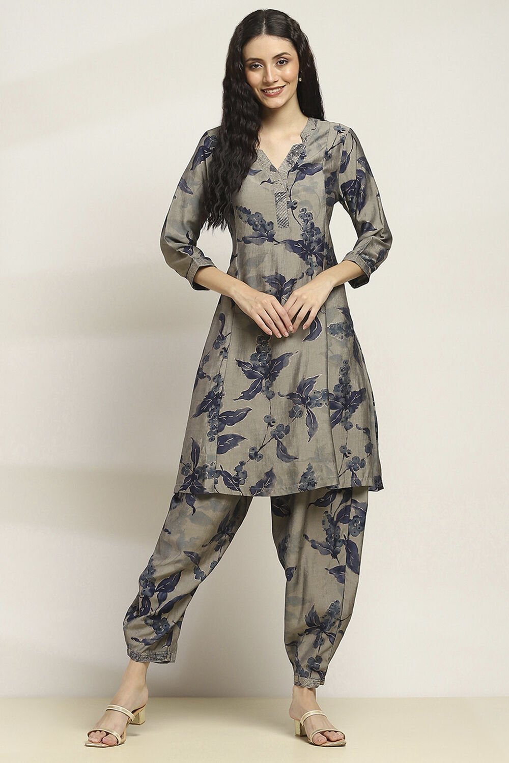 Grey Viscose Blend Printed A-Line Kurta Pants Set image number 6