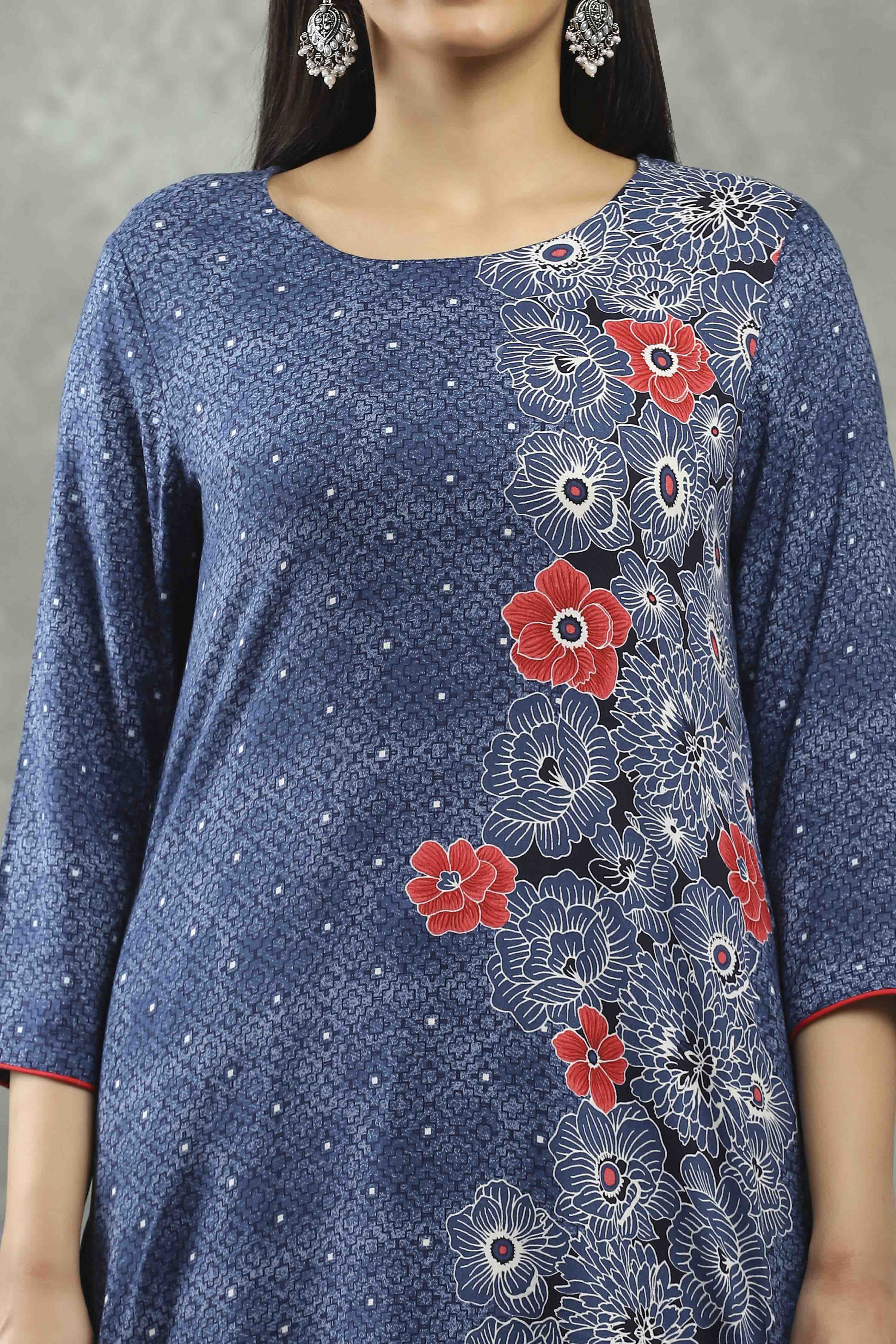 Blue Viscose Straight Kurta Pants Set image number 1