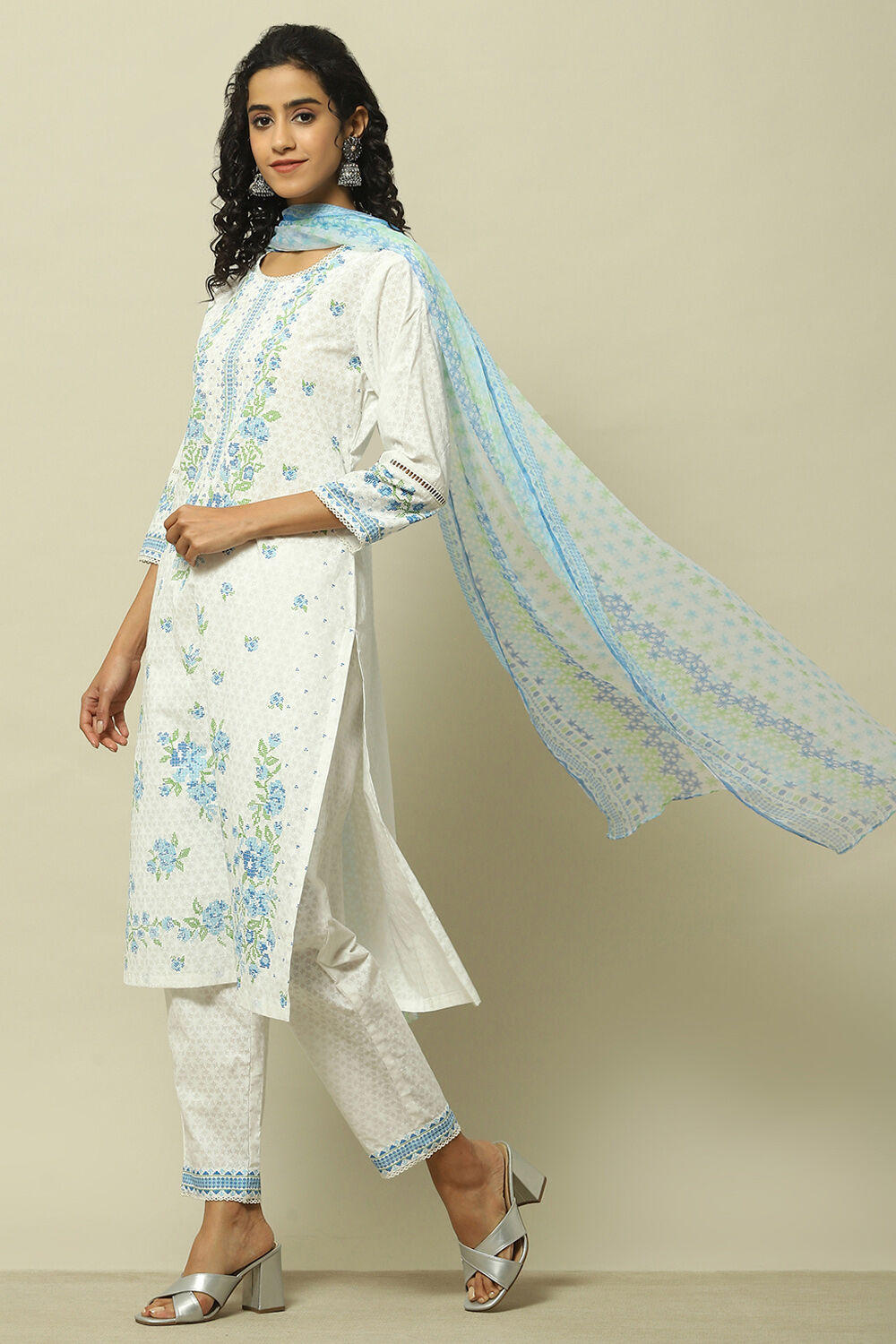 White Cambric Floral Printed Straight Kurta Set image number 4
