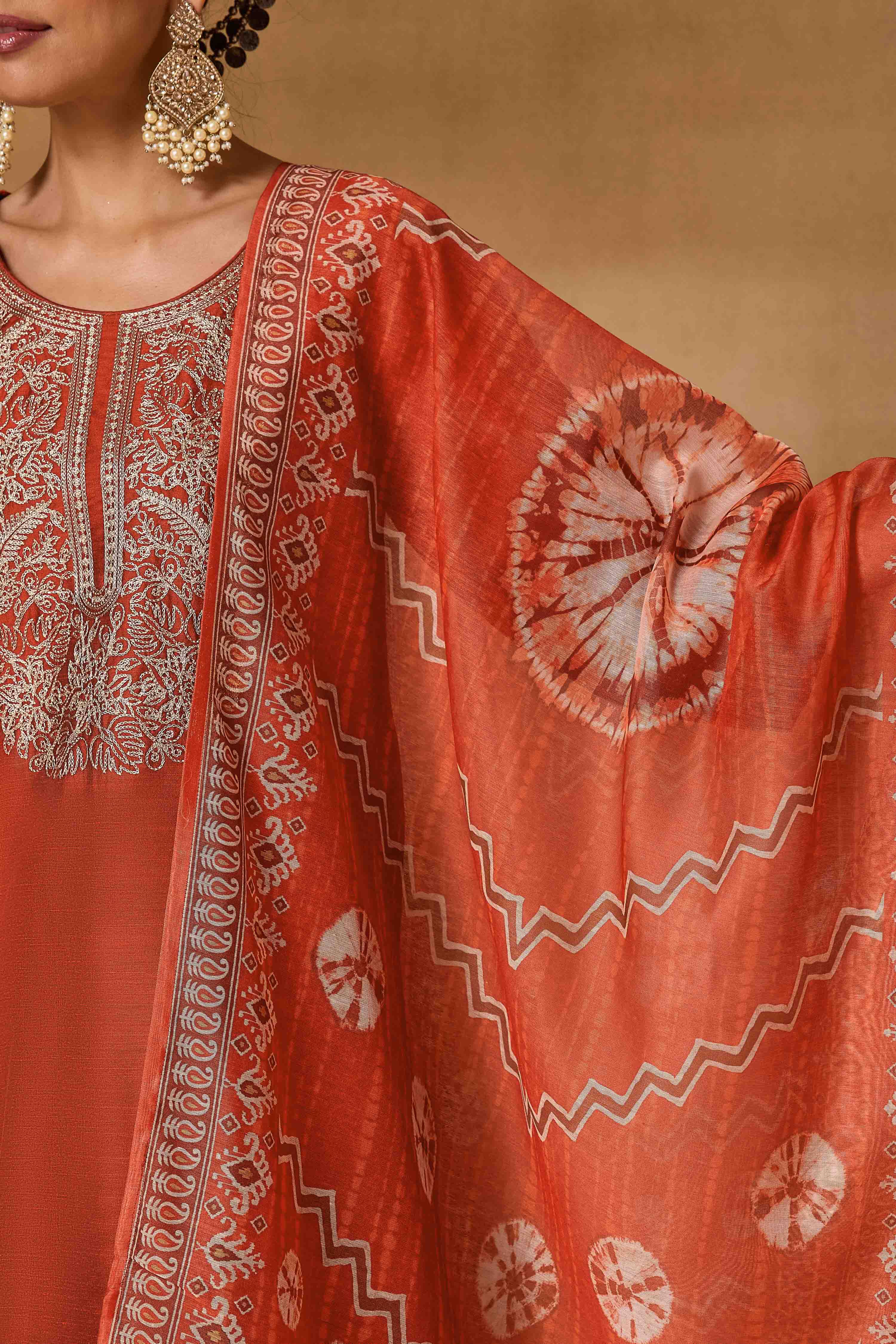 Rust Viscose Blend Straight Solid Suit Set image number 9