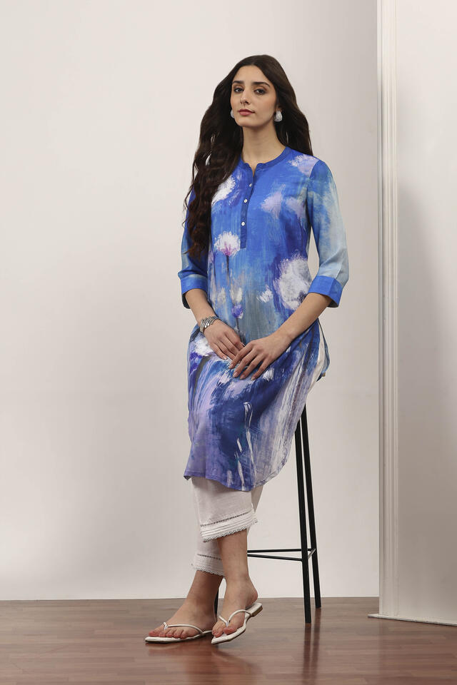 Rangriti Blue Rayon Straight Kurtas in Blue
